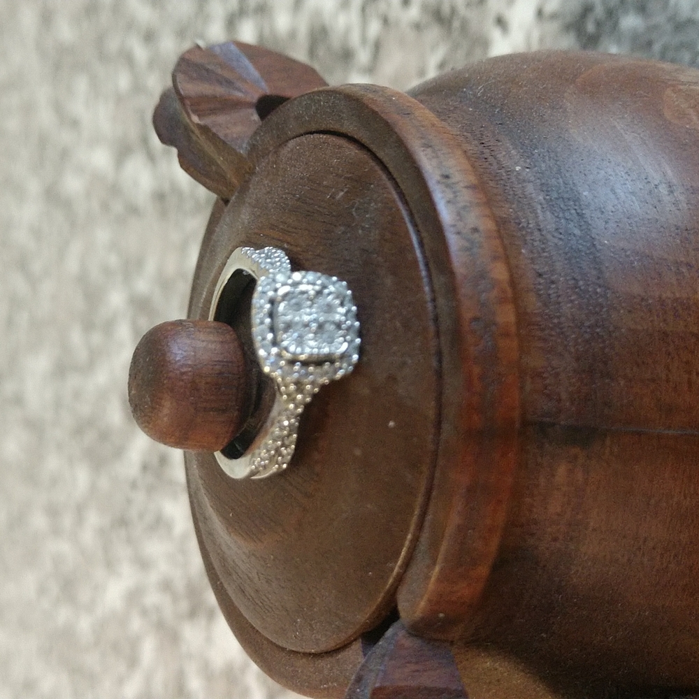 1/4 carat size 4.75